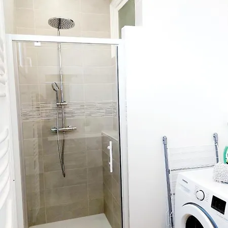 Appartement Chaleureuse Maison Proche Centre