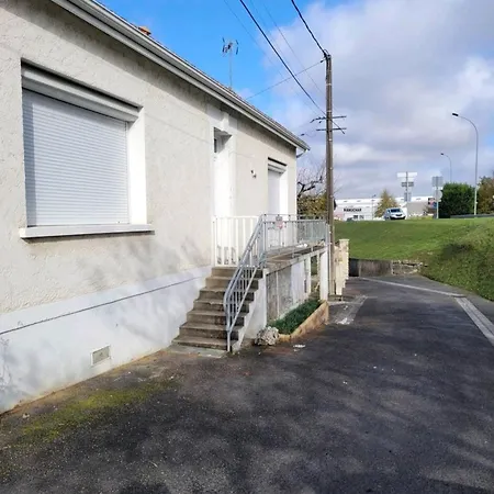 Appartement Chaleureuse Maison Proche Centre *